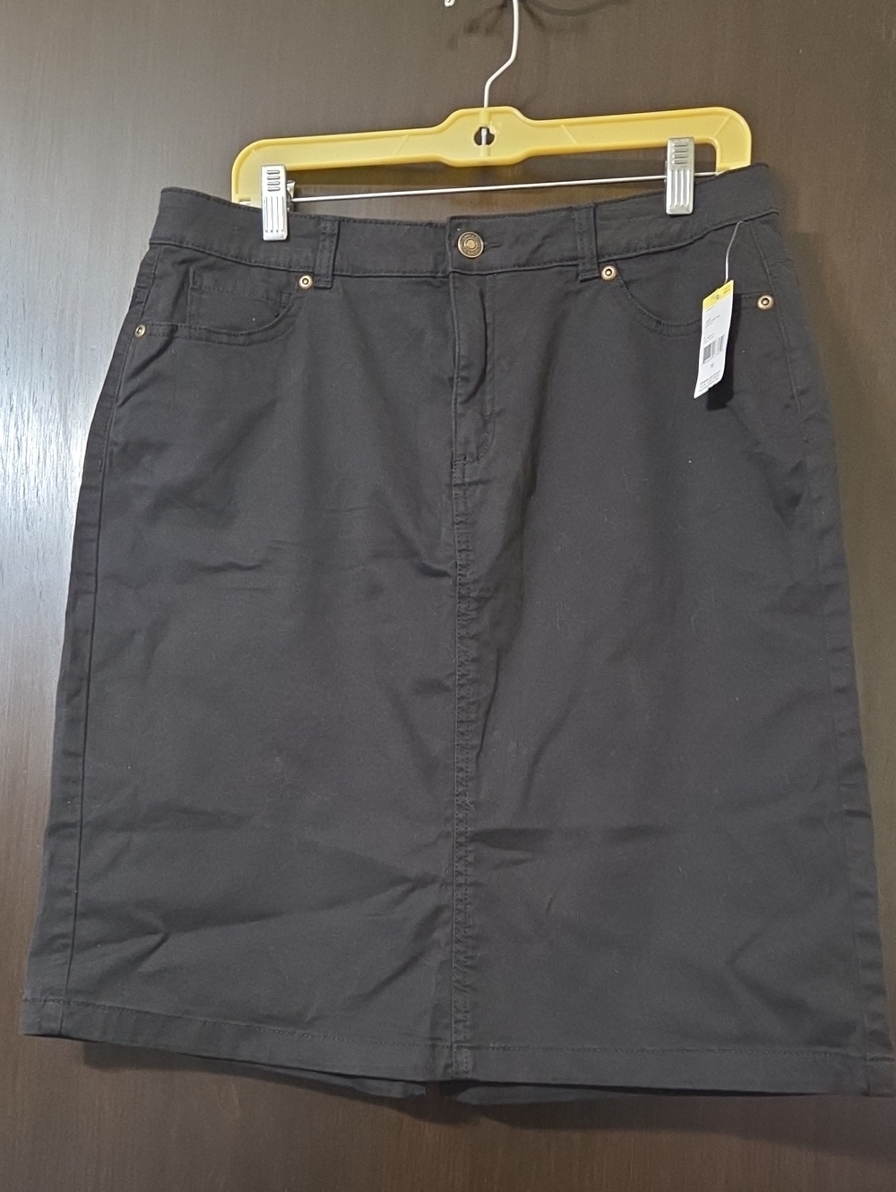 Laura Scott black Skirt size 10 NWT